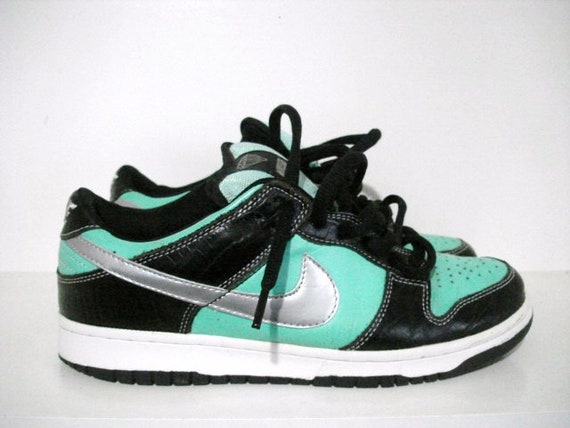 nike dunk diamond tiffany