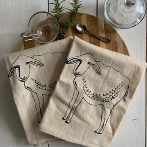 2 sheep dinner napkins, cotton, flour sack towel, screen printed, farmhouse decor, eco friendly, sheep gifts, farm animals, sheep, tea towel