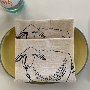 Sheep napkins, Set of 2, Flour sack napkin, Flour sack towel, Farmhouse decor, Farmhouse napkin, Sheep decor, Sheep tea towel, Sheep gift