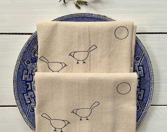 Cloth cotton napkins, Bird napkins, Set of 2 napkins, Rustic kitchen table decor, Farmhouse napkins, Flour sack napkins, Hand towels