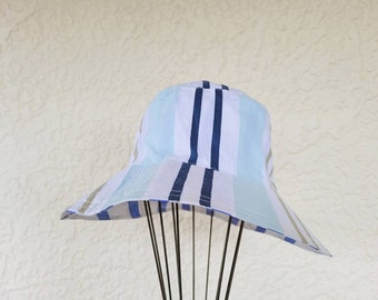 Hamptons style print adult hat - reversible bucket hat - womens wide brim hat - ladies sunhat - cotton hat - washable hat - gardening hat