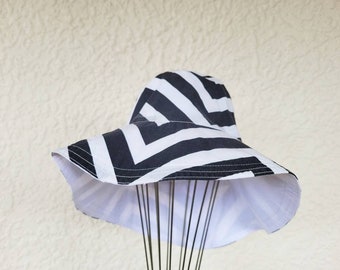 Hamptons style print adult hat - reversible bucket hat - womens wide brim hat - ladies sunhat - cotton hat - washable hat - gardening hat