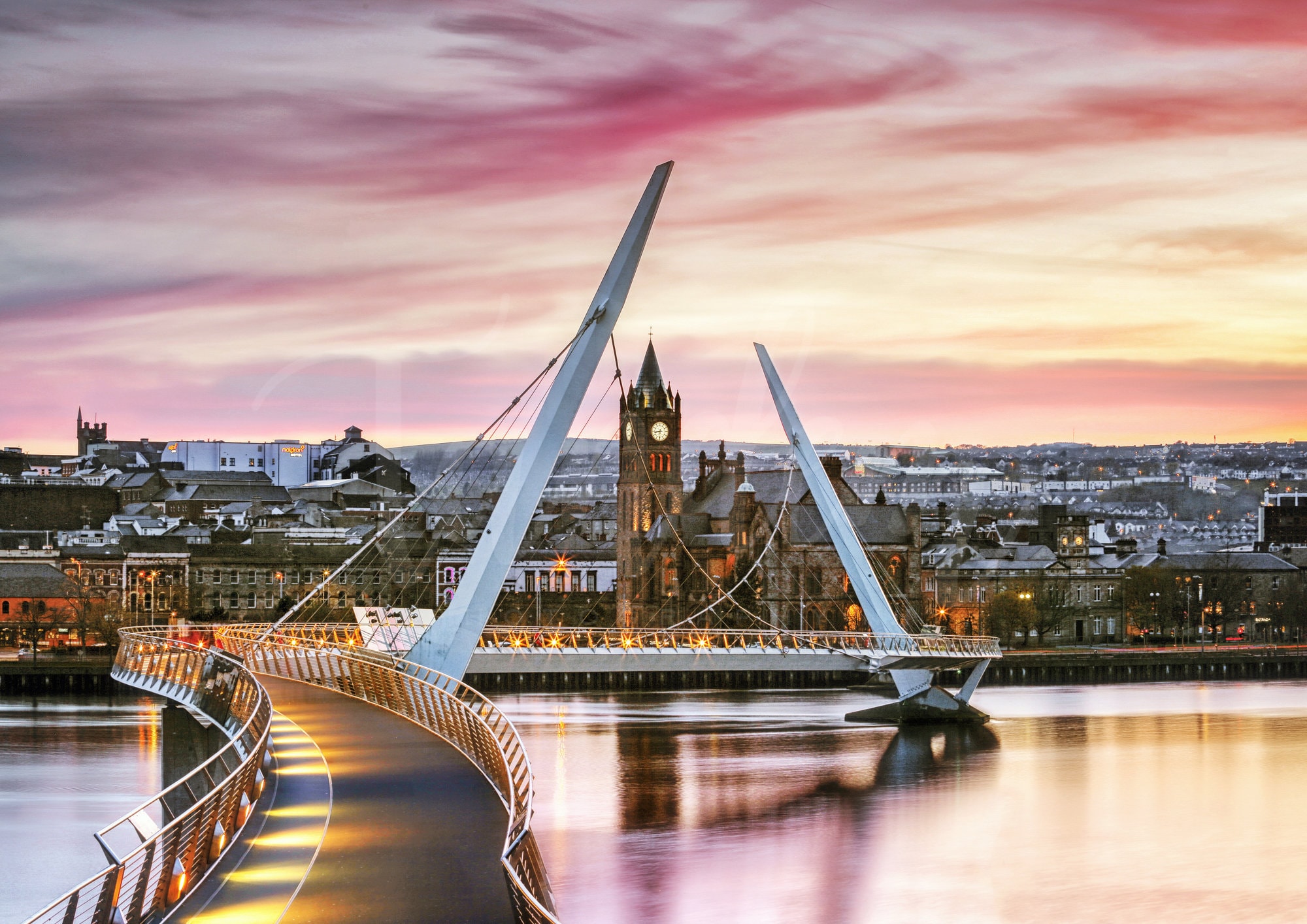 El Puente de la Paz Derry / Londonderry Irlanda del Norte - Etsy España