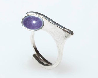 Ultra Violet Ring - Silver Minimalist Style