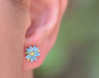 Blue silver daisy earrings studs special gift for a nature lover