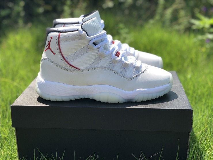 Jordan retro shop 11 pure platinum