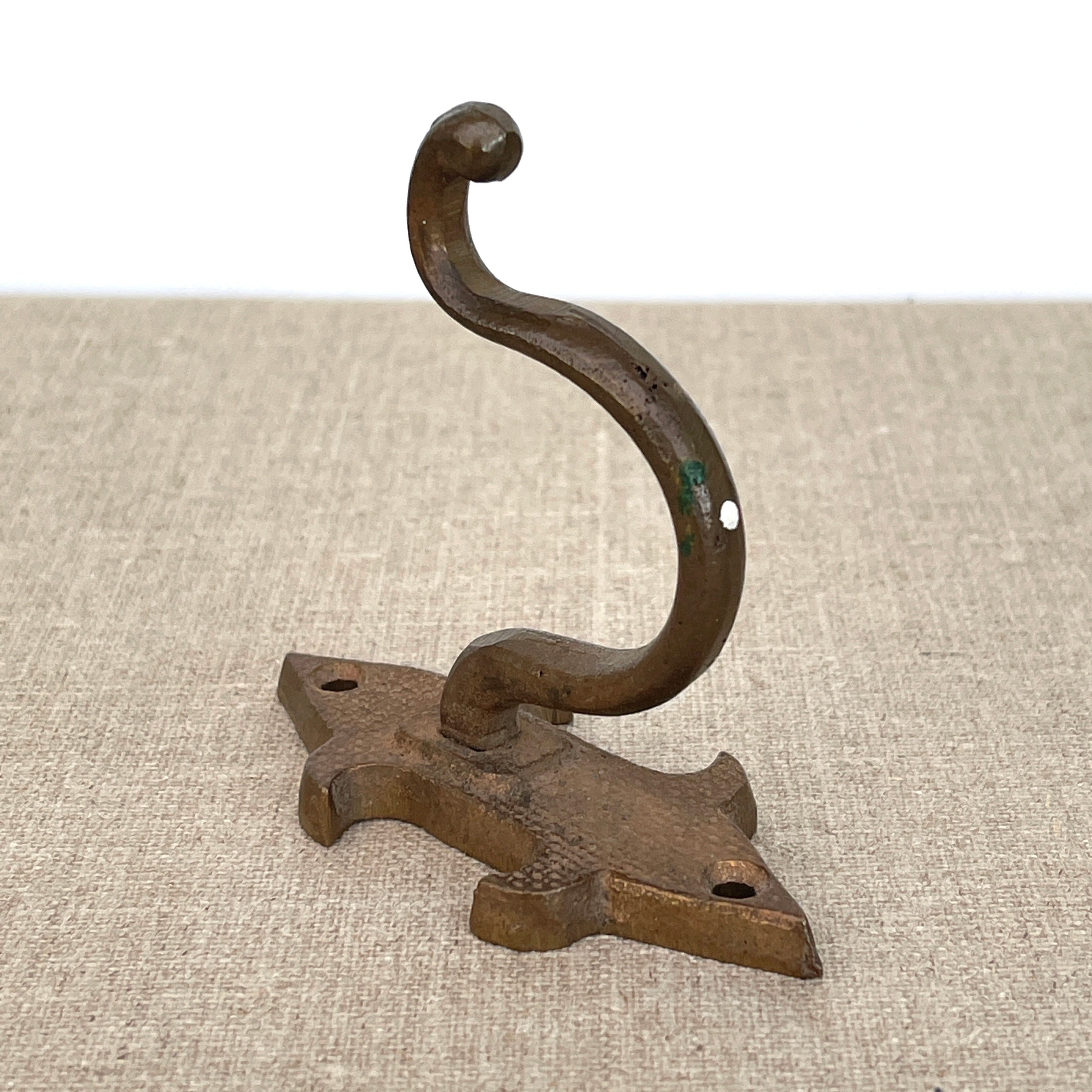 VINTAGE WALL HOOK / Hat Stand / Coat Hanger / Industrial / Bronze / Cottage  / Farmhouse / Old French Style / Country 