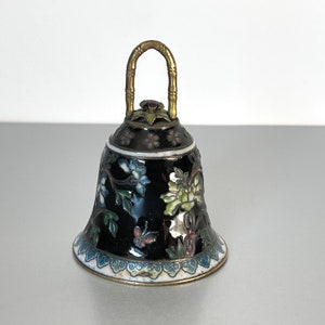 CLOISONNE TRINKET BELL / Chinese / Asian / Enamel on brass / Vintage / Home decor / Collectible / Floral / Black