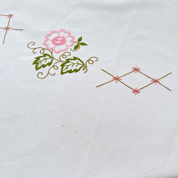 テーブルクロス　刺繍　レース　ヴィンテージ　総手作り　ハンドメイド 刺繍テーブルクロス | iichi 日々の暮らしを心地よくする