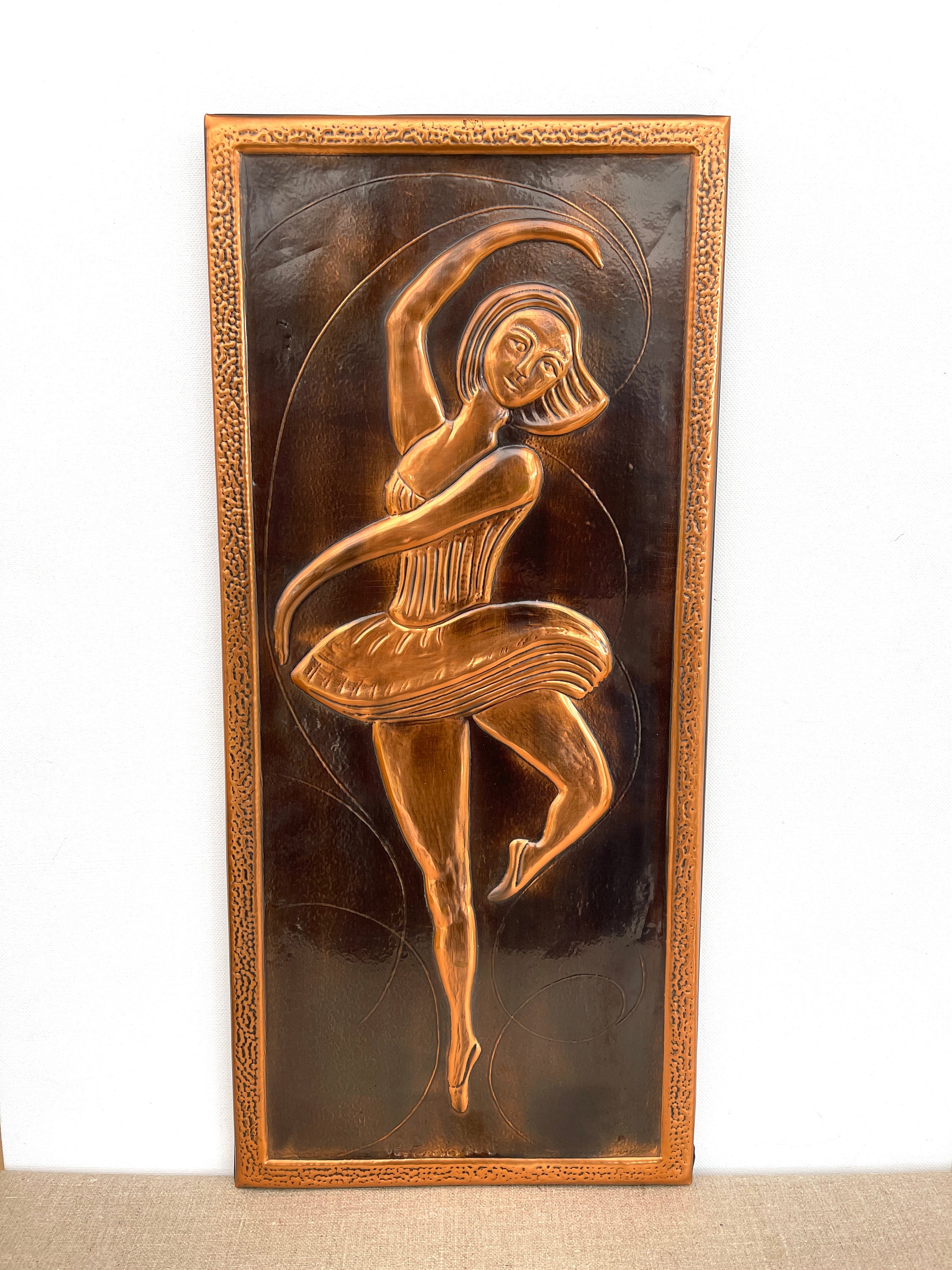 Copper Relief Art/Signé