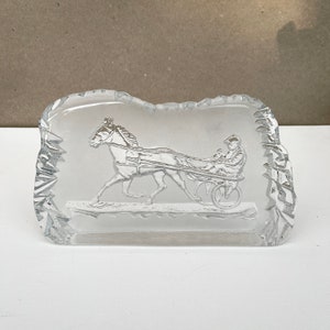 VINTAGE SWEDISH GLASS / Art glass / Bergdala Sweden / Statue / Paper weight / Home decor / Swedish art glass / Deer