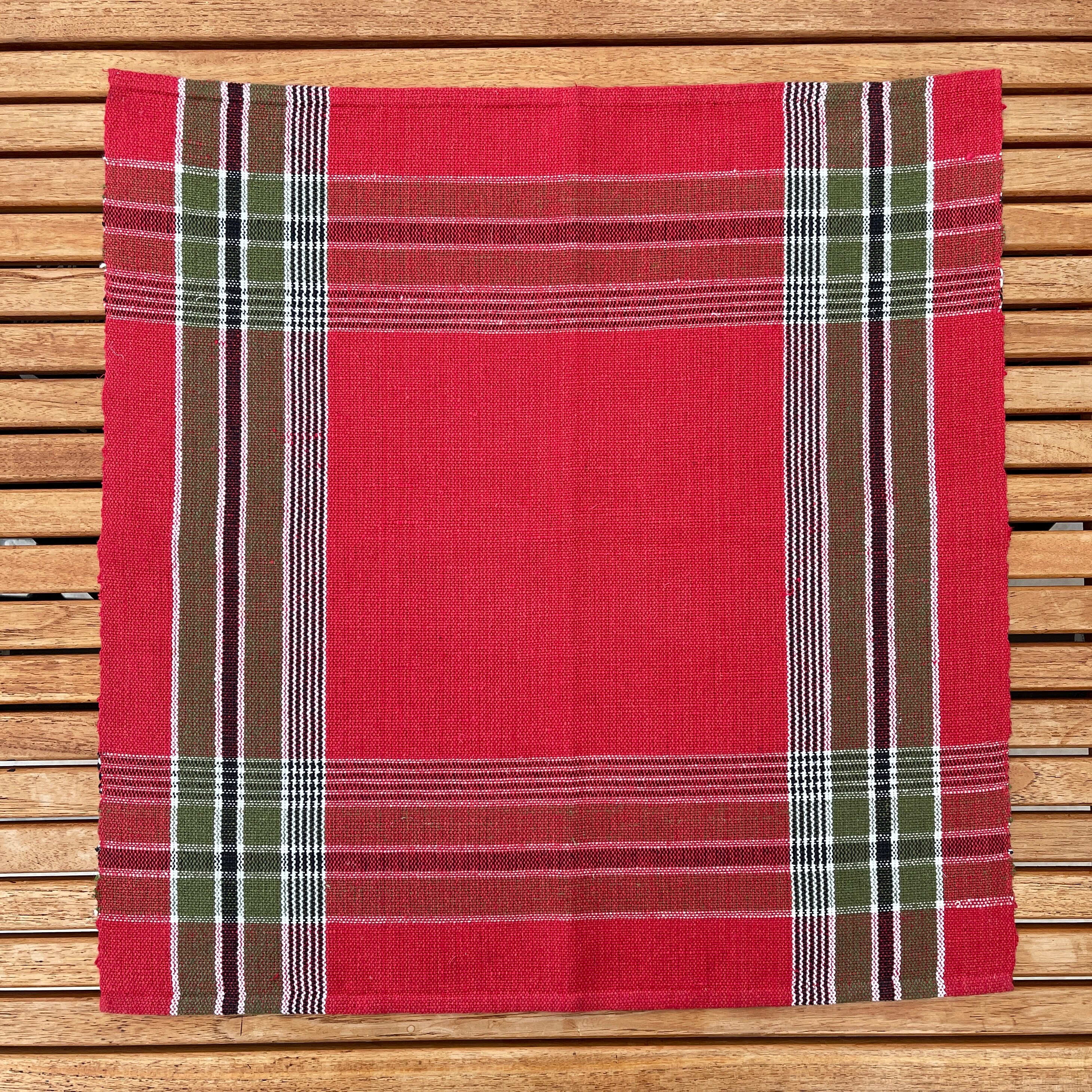 Rustic Swedish Tabletopper/Textile Vintage Lin Tissu Vert Rouge Blanc Noir Tissé Country Cottage Fer