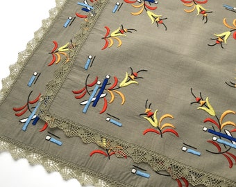 STUNNING FRENCH TABLECLOTH / Vintage french cloth / Tablet / Embroidery / Stitches / Art deco / Beige / Lace / Handmade / Textile