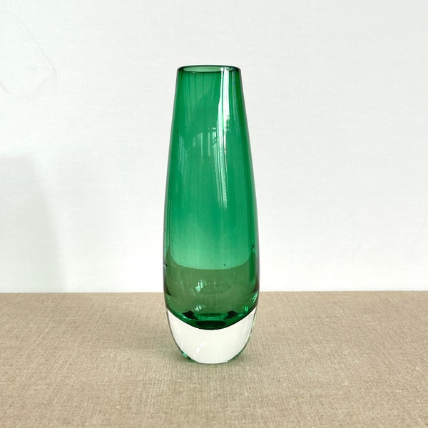 SWEDISH GLASS VASE / Scandinavian / 60s / Mid century modern / Modernist / Collectible / Glass art / Green