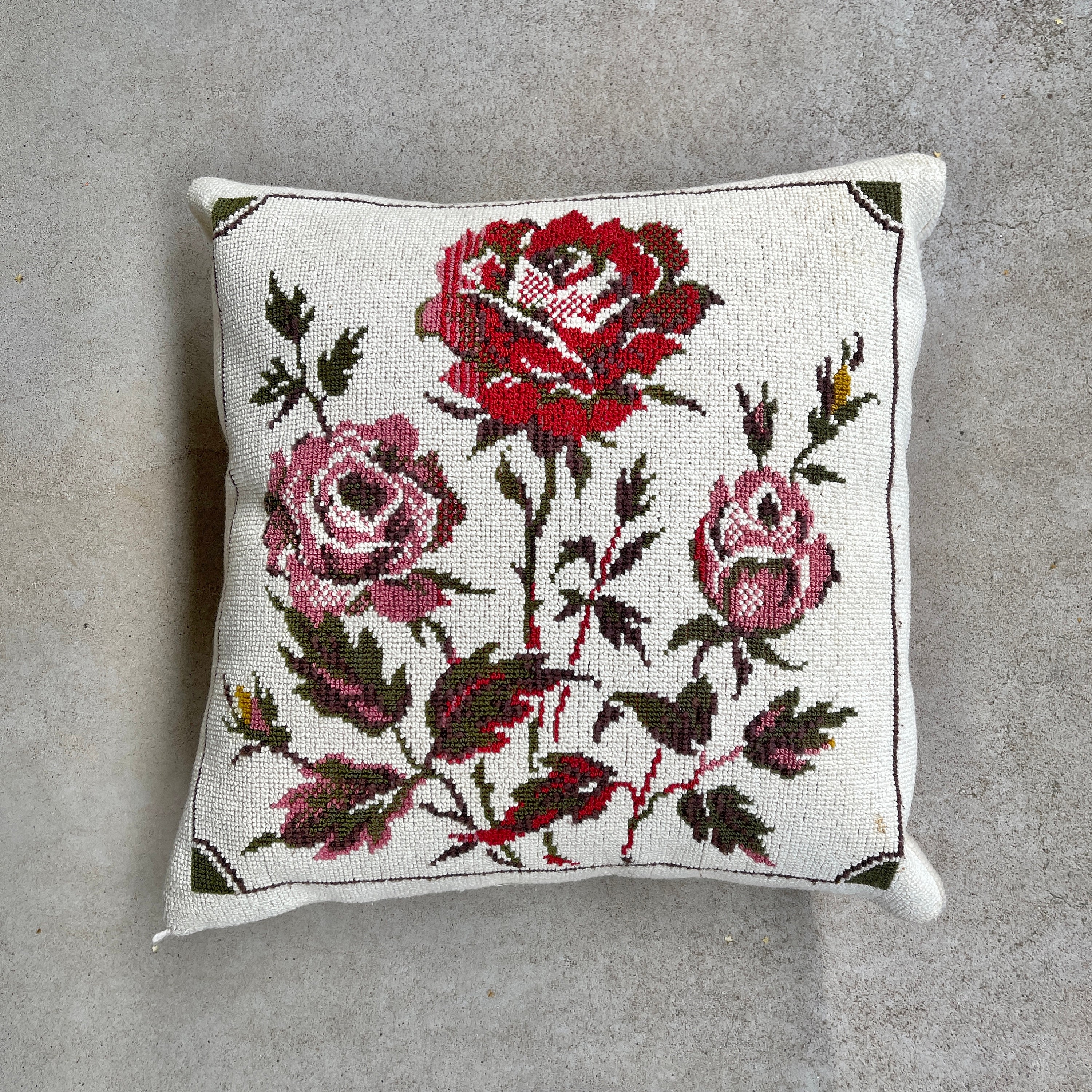 Oreiller Brodé Suédois/Vintage Suédois Fait à La Main Scandinave Roses Florales Décoration Intérieur