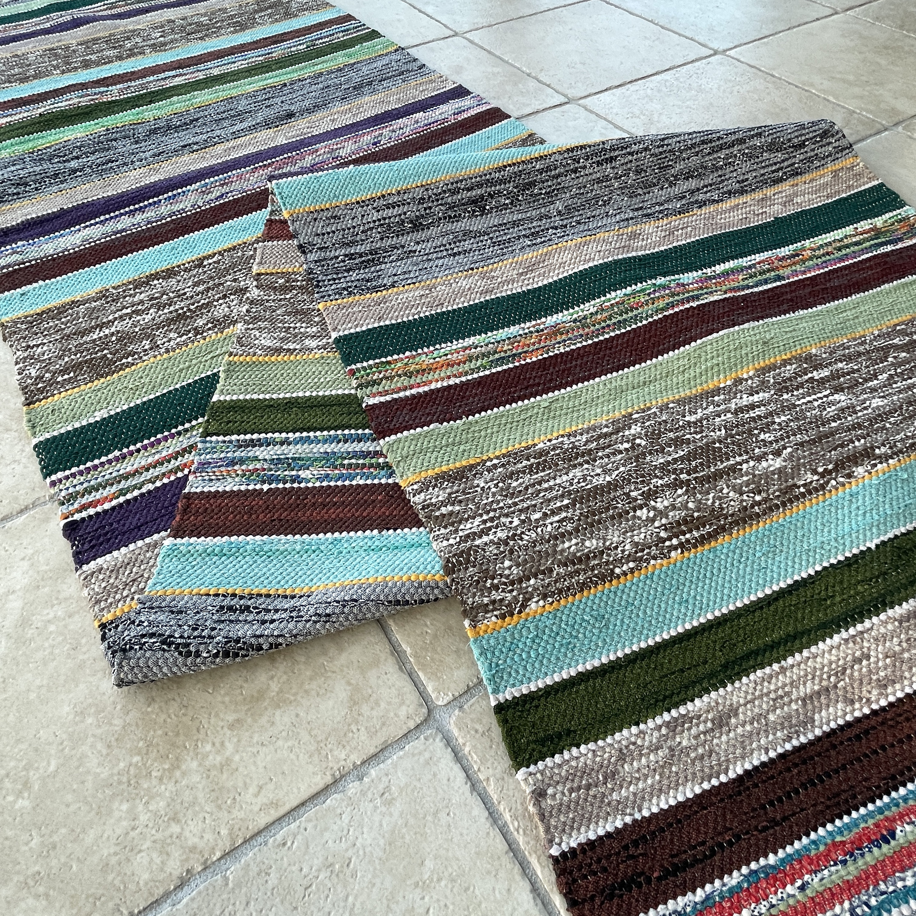 ZOVSON ヴィンテージ ストライプ ランドリー フロアランナー ラグ 農家 洗面所 マット バスルームラグ 浴室 浴槽 ヴィンテージスウェーデンラグラグ：手織りのストライプ柄フロア