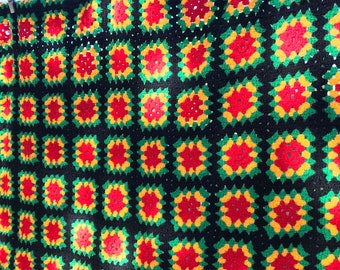 SWEDISH KNITTED BLANKET / Bedspread / Crocheted granny squares / Knitted blanket / Multicolored / Handcrafted / Cover / Rustic decor
