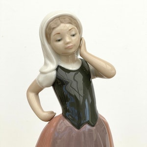 LLADRO NAO FIGURINE / Porcelaine / Statue / Collectible / Spanish vintage / 80s / Handmade in Spain
