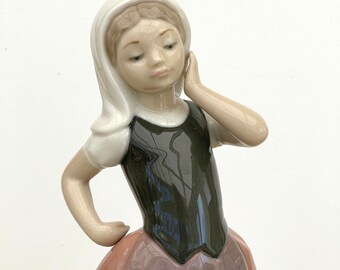 ヴィンテージ リヤドロ ナオ 磁器製 ランドリーメイド フィギュア