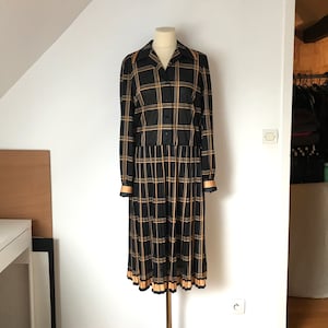 TRICOSA VINTAGE KLEID / französische Mode / knielang / schwarz beige / kariert / Damenbekleidung / Paris Vintage Mode