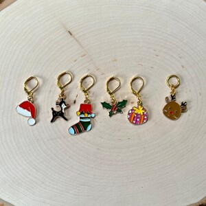 Reindeers, Holly, present, Santa hat, Stocking, Christmas #4 Holiday Gold Tone Knitting / Crochet Stitch Markers -set of 6