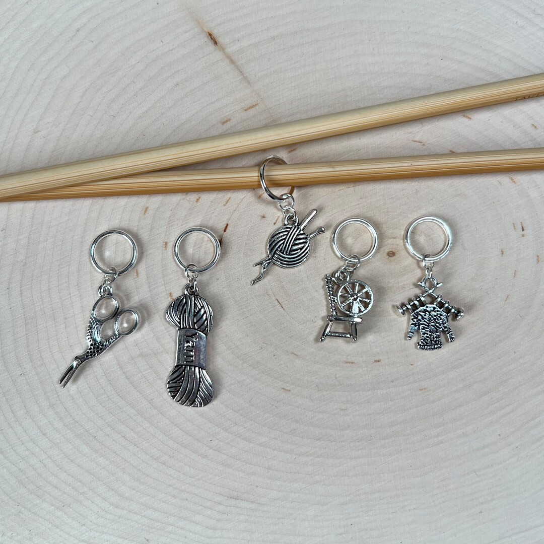 Knitter's Set, Knitting / Crochet Stitch Markers - Assorted Set of 5 - Etsy