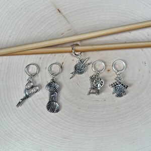 Knitter&#39;s Set,  Knitting / Crochet Stitch Markers - assorted set of 5