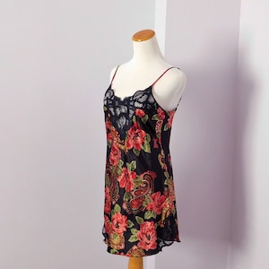 Victoria&#39;s Secret Nay BLU Floral Design Satin e PIZZO Camicia da notte corta Sottoveste Camicia da notte Lingerie da notte - S