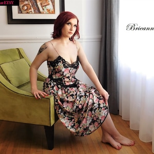 BLACK SATIN and Lace with Pink Rose Floral Pattern Long NIGHTGOWN Negligee Nightdress Bueche' for Night and Day Intimates Lingerie - L