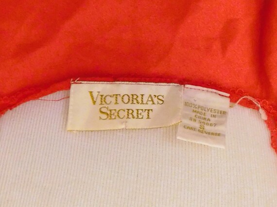 VICTORIA Red Stripe with Red Bib, Superluxe