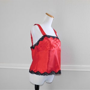 Victoria&#39;s Secret RED SATIN with Black Lace CAMISOLE Cami Pajama Top Shirt Pleated Underwear Lingerie - M