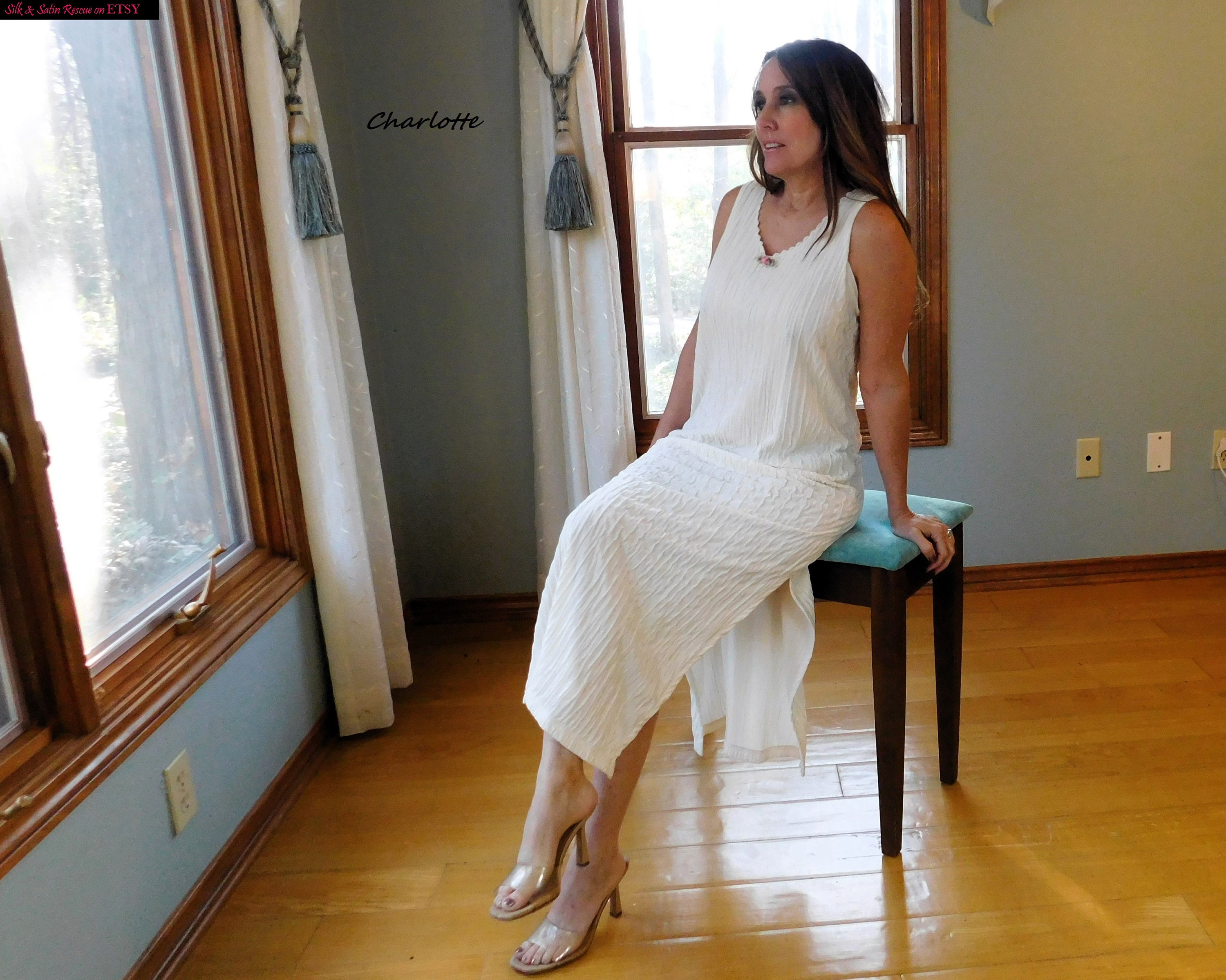 Victoria's Secret 80's Long off WHITE Ivory NIGHTGOWN Ruched Night DRESS Maxigown Gown Sleepwear Bridal Lingerie - M