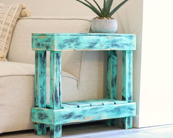 Luxe Accent Table in "Aqua Lowlight"