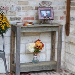 Small Natural Entry Console