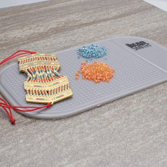 BeadSmith Small Sticky Bead Mat -Keep Your Beads In Place - 3.25 x 5.5 Iches
