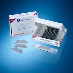 Medium duty carpet cutting blades pack of 100 blades made in sheffield england
