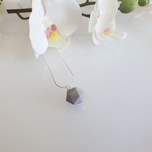 Tetrahedron, Cube, Octahedron, Dodecahedron, Icosahedron, Hedrons, Geometric concrete necklace, geometric necklace, minimal necklace