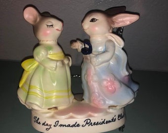 Vintage Precious Moments AVON Day I Made Presidents Club Bunny 1980 Luncheon Figurine.