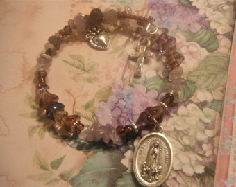 Our Lady of Fatima w/Image of Visitation Silver Medal/Charm Beaded Adjustable Bracelet/Genuine Amethyst Chips Easter/Sacred Heart