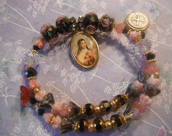 Saint Theresa Image Medal made in Italy Beaded Adjustable Bracelet with Two Charms/Pink Black Gold Accents