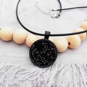 Collier personnalisé carte du ciel, bijoux carte du monde personnalisé, coordonnées des étoiles, carte du ciel personnalisée, vos étoiles dans un pendentif