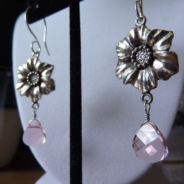 Argent rempli boucles d’oreille Boucles d’oreilles « Pewter » fleurs Rose clair Swarovski Briolette