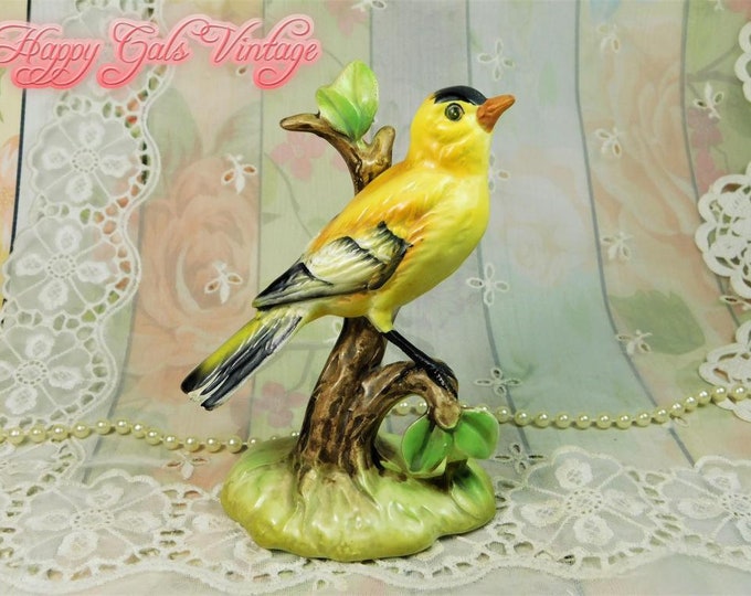 Oriole Bird Figurine, Vintage Yellow Oriole Bird on a Branch Figurine, Pretty Ceramic Yellow Bird With Leaves Figurine, Cute Bird Lover Gift
