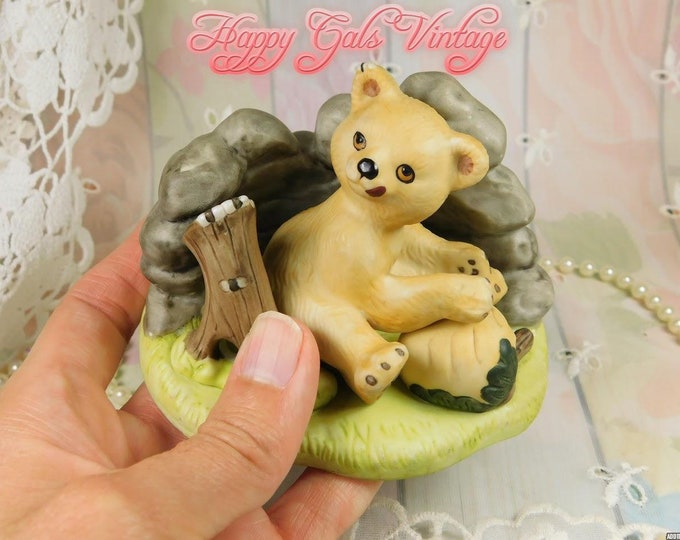 Honey Bear Figurine, Woodland Surprises Bear by Jaqueline Smith of Fanklin Porcelain Vintage Blond Bear Eating Honey from the Hive Bear Gift