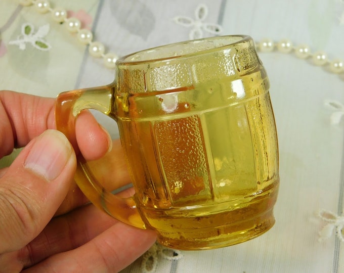 Little Mini Yellow Glass Mug, Very Small Glass Mug in Yellow, Small Pressed Glass Barrel Beer Mug, Glass Mug for Dolls, Tiny Yellow Mug Gift