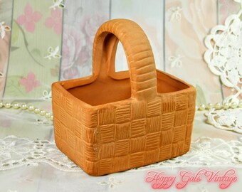 Little Terracota Basket, Small Ceramic Terracota basket, Little Natural Clay Ceramic Hand Basket, Mini Terracota Basket With Handle Planter