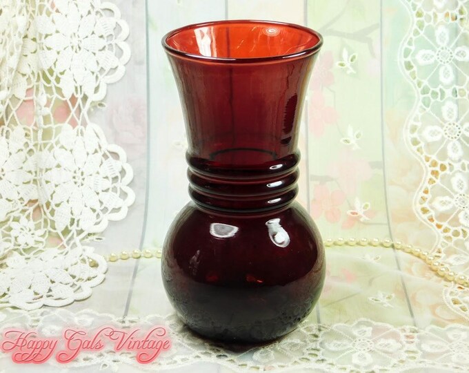 Red Glass Vase, Vintage Red Glass Vase, Ruby Red Glass Vase, Medium Sized Clear Red Glass Vase, Dark Red Vase Housewarming or Hostess Gift