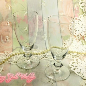 Crystal Juice Glasses Set of 2, Vintage Clear Cut Crystal Juice or Small Cocktail Glasses With Feet, Fancy Clear Crystal Juice Glasses Gift