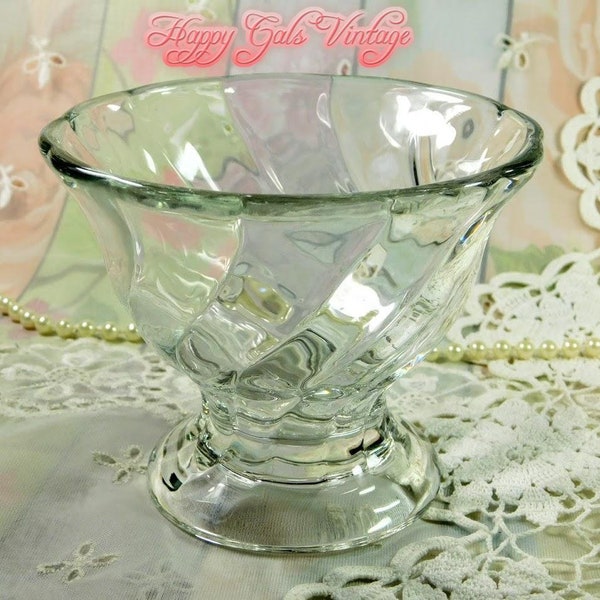 Small Leaded Crystal Glass Dessert Bowl, Vintage Clear Swirled Glass Ice Cream Bowl With Foot, Fancy Little Clear Crystal Salad or Soup Bowl