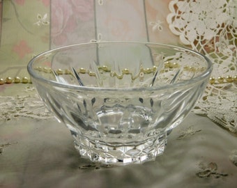 Small Crystal Bowl, Vintage Clear Crystal Glass Ice Cream or Dessert Bowl, Small Cut Crystal Bowl, Little Fancy Clear Crystal Glass Bowl